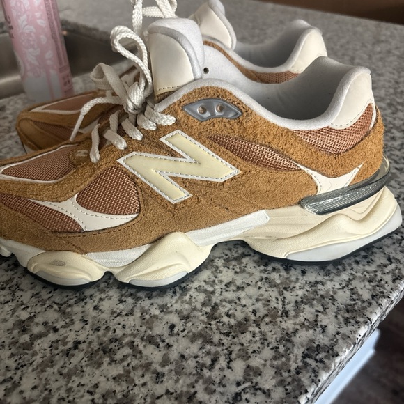 New Balance Tan and Cream Sneakers - Picture 3 of 5